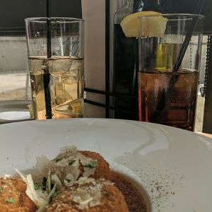 Meet your Posher, Urooj